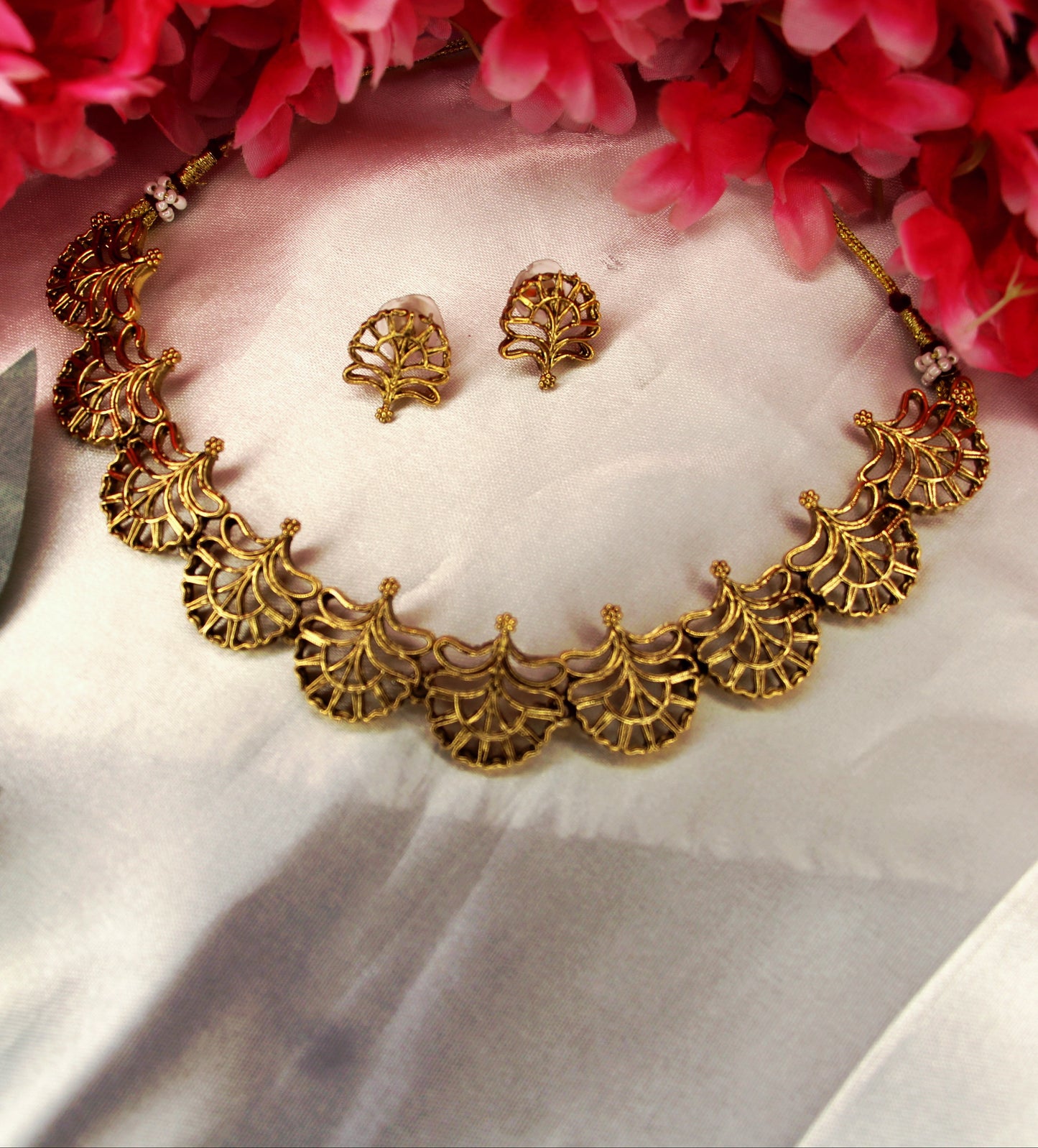 Gold Leaf Choker | Traditional Palakka Jewellery | NK07 | Tangamala