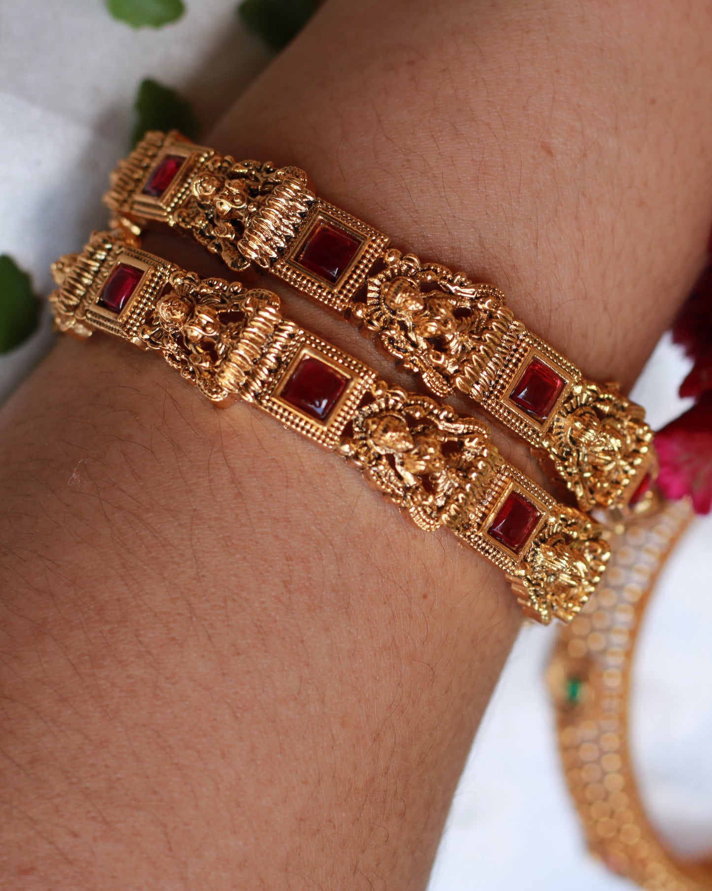 Lakshmi with Square Stone Bangles 2pcs | BN06 | Tangamala