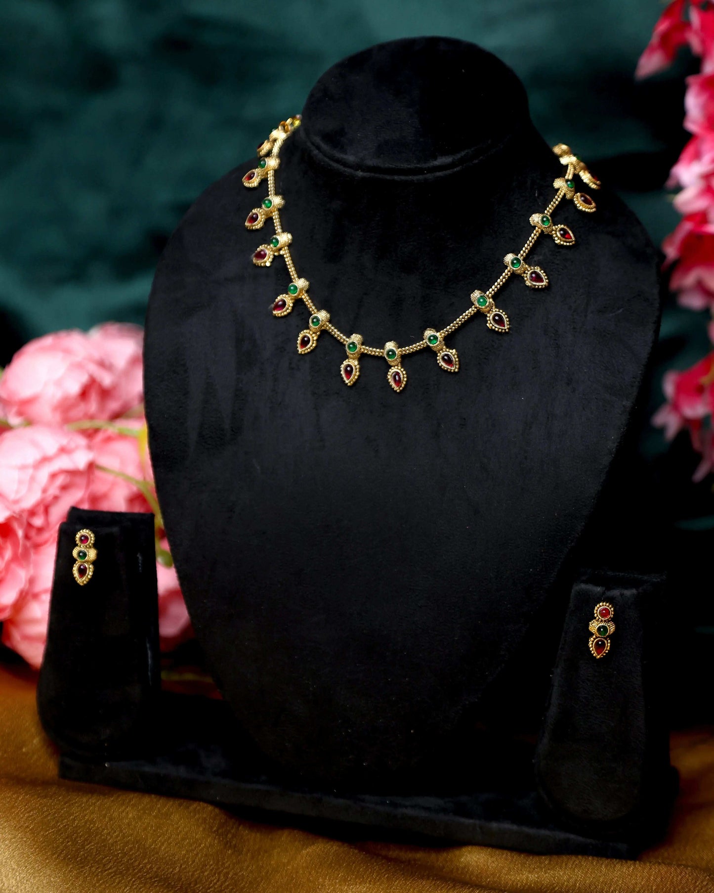(TMCK008) Choker Stone with Earings - Tangamala Jewellery