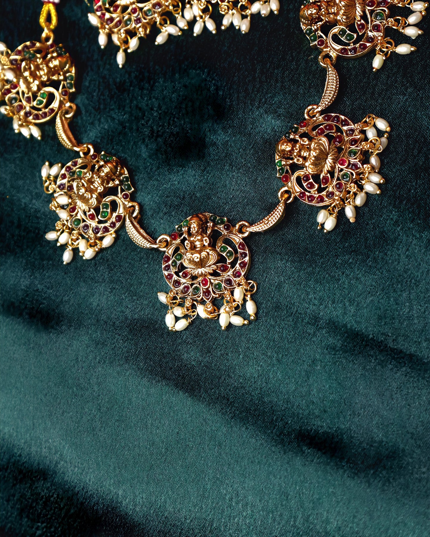 Lakshmi Temple Pendant Necklace | NK31 | Tangamala