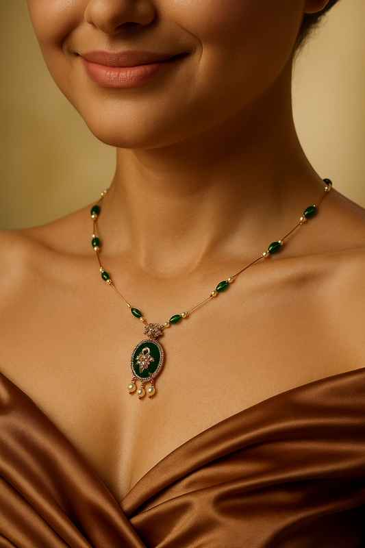 Green Oval Pendant Invisible Chain | IC06 | Tangamala