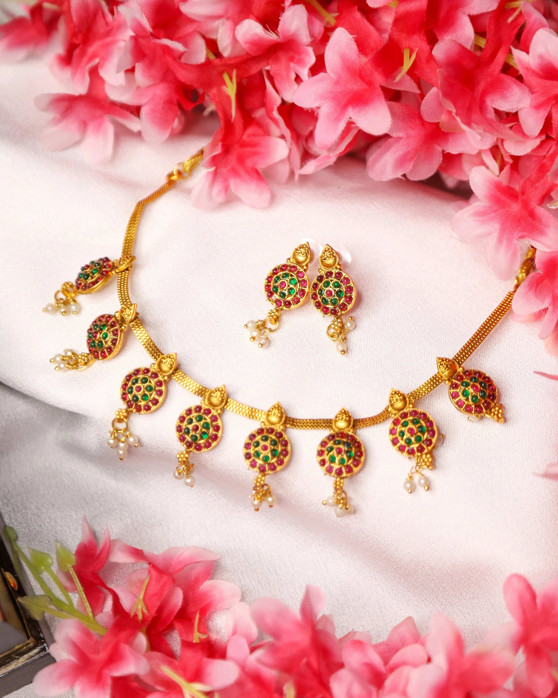 (TMCK009) Choker with hanging Pearl beads - Tangamala Jewellery