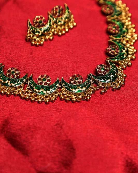Chandrakor Pearl Maharashtrain Necklace (NK25) | Tangamala